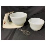 Pyrex Hamilton Beach Mixing Bowls