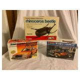 3 Model Kits: Cars and Beetle
