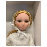 Ellowyne Wilde Doll ï¿½Right on Whiteï¿½