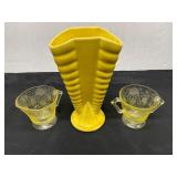 VTG Shawnee 809 Vase and Hazel Atlas Set