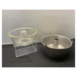 Vintage Glasbake Glass and Aluminum Cake Pans, 9-I
