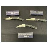 Four Smith & Wesson Folding Knives