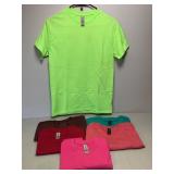 6 NEW Gildan T-Shirts, Size Small
