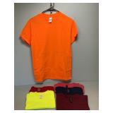 6 NEW Gildan T-Shirts, Size Small