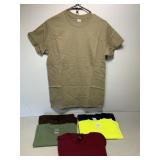 6 NEW Gildan T-Shirts, Size Small
