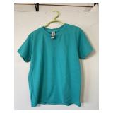 5 NEW Youth Gildan T-Shirts, Size Small