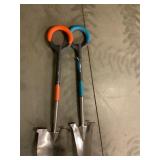 Radius Garden Shovel and Trowel Set