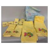 Yellow Fish Embroidered Towel Set with Shell Curta