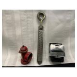 Thagee Finder, Hydrant, Scale