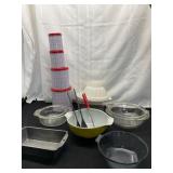 Kitchenware Assortment: Pyrex, Fire King, and Tupp