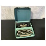 Sherry Rand Remington Streamliner Typewriter