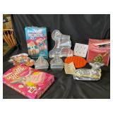 Wilton Cake Pans and Kits