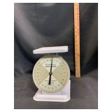 Vintage White American Family Scale