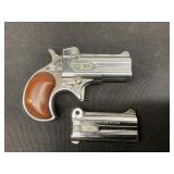 Davis Industries D-32 .32 ACP Derringer