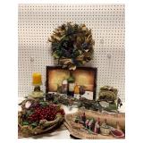 Wine and Grape-Themed Decorative Lot