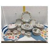 Service for 8 China with Seashell Motif