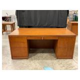 Dick Cabelaï¿½s Office Wooden Desk