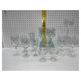 17 Mixed Glassware Pieces