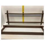 Wooden Plate Shelves with Music Box