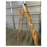 Werner Wooden 6-Foot Stepladder