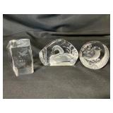 Lot of 3 Swedish Mats Jonasson art glass