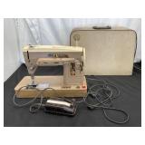 VTG Singer Sewing Machine in Case