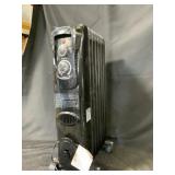Mainstay Electric Space Heater Black