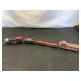 VTG HO scale 2-6-0 Steam Locomotive & 2 Cars