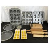 Baking Supplies: Wilton, Pyrex, Pampered Chef