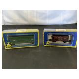 VTG AHM HO Scale Train Cars
