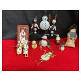 Variety of Snowmen Ornaments, 1 Lang