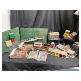 Model Railroad Structure & Accessory Lot