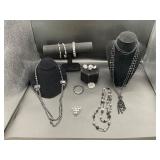 Black and Silver Fashion Jewelry Set