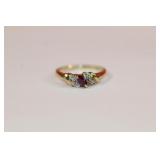 10kt yellow gold Ruby & Diamond Ring with center