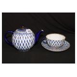 Blue & white Russian Teapot & Cup & saucer
