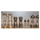 4 Sets of Vintage Salt & Pepper Shakers, Set