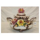Lidded Capodimonte Centerpiece 12' Tall 17' Wide