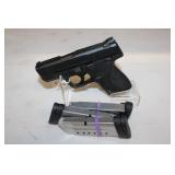 Smith & Wesson M&P 9 Shield w/ (4) Mag Clips
