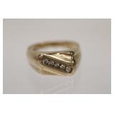 Men's Wedding Ring, YG with 5 Diamonds, Size 9.5
