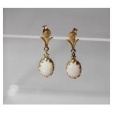 14kt YG Opal Earrings That Feature Approx 1 ct