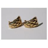 Pair of 14kt yellow gold Criss-Cross Earrings