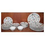 28pcs Chinese Porcelain Butterfly & Melon Dishware