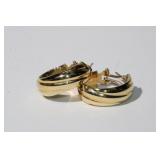 Pair of 18kt Twist Earrings approx 1' wide