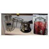 Shelf lot; Fondue, 2 beverage Dispenser