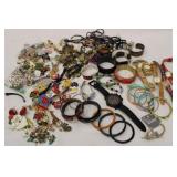 Lot of outstanding costume jewelry & watches