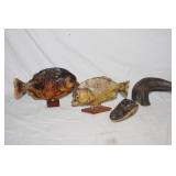 4pc; 2 Piranha's, alligator head and cowhorn