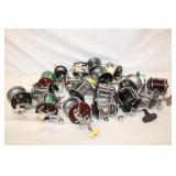 18x vintage reel lot: 11x Penn #209, 2x Penn #65,