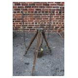Steel Rail Road Oi Can w/ long Neck, Tripod,