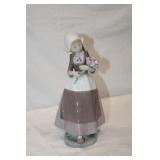 Lladro Porcelain 'Dutch Girl with Tupils'
