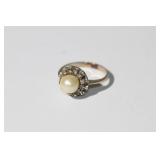 14kt yellow gold Pearl Ring that features an